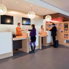 Отель ibis Muenchen City West Германия, Мюнхен - отзывы, цены и фото номеров - забронировать отель ibis Muenchen City West онлайн интерьер отеля
