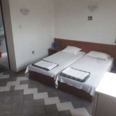 Family Hotel PRILIV комната для гостей фото 2
