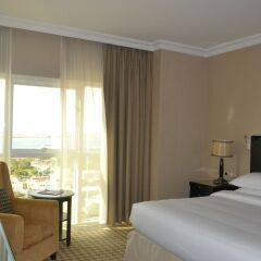 Sheraton Khalidiya Hotel комната для гостей фото 2