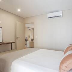 Отель Liiiving In Porto Luxury Boutique Apart Порту комната для гостей фото 3