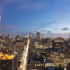 Отель Courtyard by Marriott New York Manhattan/Times Square городской автобус
