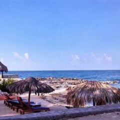 Отель Coral Cove Resort & Spa пляж
