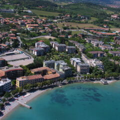 Отель Europa (Desenzano Del Garda) Дезенцано-дель-Гарда пляж