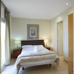 Отель Apartamentos Calvet Испания, Барселона - отзывы, цены и фото номеров - забронировать отель Apartamentos Calvet онлайн комната для гостей фото 2