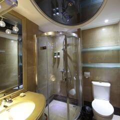 Louidon Mega Apartment Hotel of Kam Rueng Plaza/Sunshine ванная