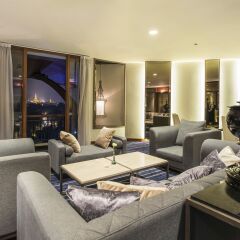 Chatrium Hotel Royal Lake Yangon интерьер отеля фото 3