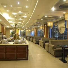 Отель Shanghai Airlines Travel Hotel Китай, Шанхай - отзывы, цены и фото номеров - забронировать отель Shanghai Airlines Travel Hotel онлайн питание фото 3