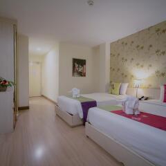 Отель Villa Cha Cha Rambuttri Бангкок комната для гостей фото 2
