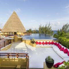Отель Pueblito Escondido Luxury Condohotel