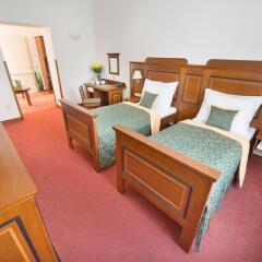 Отель U Medvidku-Brewery Hotel Чехия, Прага - отзывы, цены и фото номеров - забронировать отель U Medvidku-Brewery Hotel онлайн комната для гостей фото 7