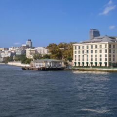 Shangri-La Bosphorus, Istanbul Турция, Стамбул - 3 отзыва об отеле, цены и фото номеров - забронировать отель Shangri-La Bosphorus, Istanbul онлайн пляж фото 2