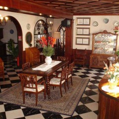 Отель Hostal Cas Bombu развлечения
