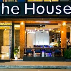 Отель The House Patong бассейн фото 2