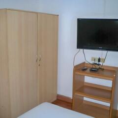 Отель Best Value Inn Nana Бангкок удобства в номере