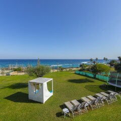 Отель Mike & Lenos Tsoukkas Seafront Villas Кипр, Протарас - отзывы, цены и фото номеров - забронировать отель Mike & Lenos Tsoukkas Seafront Villas онлайн пляж фото 2