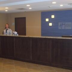 Отель Holiday Inn Express Newington интерьер отеля