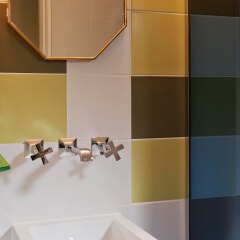 Отель Crayon by Elegancia Франция, Париж - 1 отзыв об отеле, цены и фото номеров - забронировать отель Crayon by Elegancia онлайн ванная фото 2