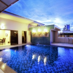 Отель G Penthouse бассейн