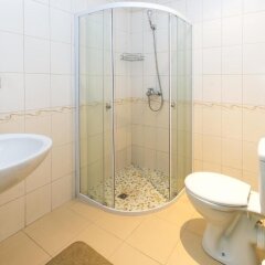 Отель Guest House La Casa Болгария, Генерал-Кантраджиево - отзывы, цены и фото номеров - забронировать отель Guest House La Casa онлайн ванная фото 2