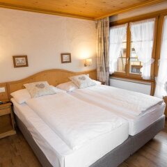 Отель Sporthotel Victoria Швейцария, Гштад - отзывы, цены и фото номеров - забронировать отель Sporthotel Victoria онлайн комната для гостей фото 3