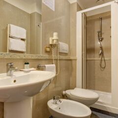 Отель Amalfi Италия, Рим - 7 отзывов об отеле, цены и фото номеров - забронировать отель Amalfi онлайн ванная фото 2