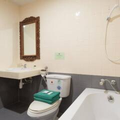 Отель New Road Guest House Таиланд, Бангкок - отзывы, цены и фото номеров - забронировать отель New Road Guest House онлайн ванная фото 2