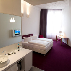 Отель Wyndham Garden Berlin Mitte 4* Стандартный номер с двуспальной кроватью фото 9