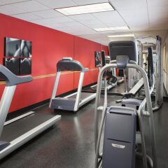 Отель Country Inn & Suites By Carlson Columbus West Колумбус фитнесс-зал