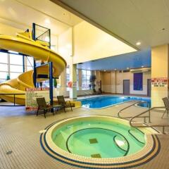 Prestige Treasure Cove Hotel & Casino бассейн