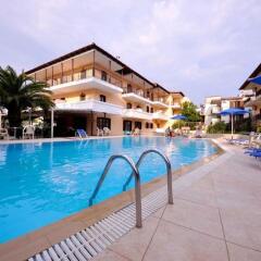 Pegasus Hotel бассейн фото 3