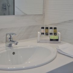 Ibiscus Hotel in Rhodes, Greece from 111$, photos, reviews - zenhotels.com bathroom