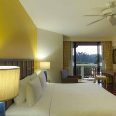 Отель Laguna Holiday Club Phuket Resort комната для гостей фото 2