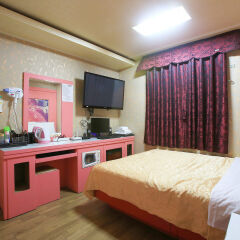 Real Boutique Hotel в номере