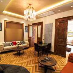 Отель Maroon Residence комната для гостей фото 4