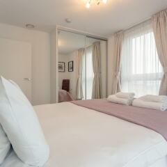 Отель 1 Bedroom Flat in Surrey Quays With Balcony Великобритания, Лондон - отзывы, цены и фото номеров - забронировать отель 1 Bedroom Flat in Surrey Quays With Balcony онлайн комната для гостей фото 5