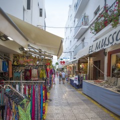Отель Hostal Roca Испания, Сан-Антони-де-Портмань - 4 отзыва об отеле, цены и фото номеров - забронировать отель Hostal Roca онлайн фото 3
