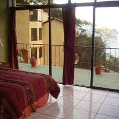 Hotel La Villa de los Dioses in Santa Cruz La Laguna, Guatemala from 112$, photos, reviews - zenhotels.com balcony