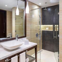 Отель Four Points by Sheraton Sharjah ванная