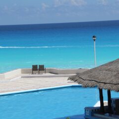 Отель Suites Brisas Cancun бассейн фото 3