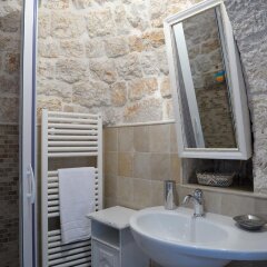 Отель Romantic Trulli Альберобелло ванная