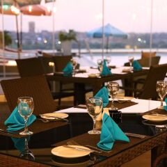 Отель Holiday Inn Cairo Maadi гостиничный бар
