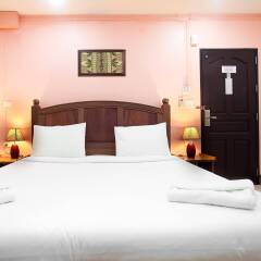 Отель Baan Sutra Guesthouse комната для гостей фото 2