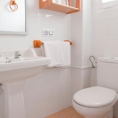 Отель Hostal Cas Bombu ванная