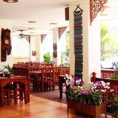 Отель The Orchid House пляж Ката питание