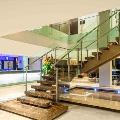 Отель Four Points by Sheraton Cali гостиничный бар