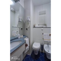 Hotel Medusa in Finale Ligure, Italy from 180$, photos, reviews - zenhotels.com bathroom