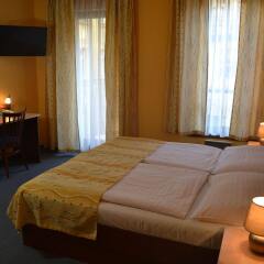 Отель Aparthotel Austria Suites комната для гостей фото 5