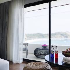Отель The Nai Harn Phuket Пхукет в номере