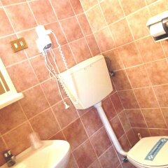 Отель Cà Mea Италия, Стреза - отзывы, цены и фото номеров - забронировать отель Cà Mea онлайн ванная