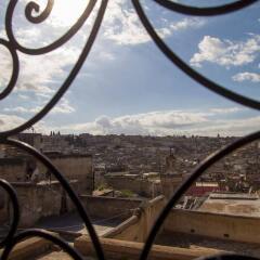 Отель Riad La Source Bleue Марокко, Фес - отзывы, цены и фото номеров - забронировать отель Riad La Source Bleue онлайн балкон